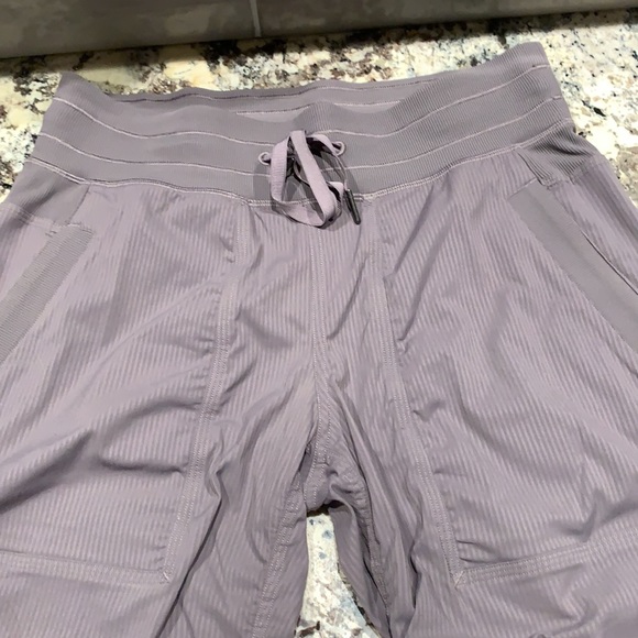 Lululemon Studio Dance - Unlined 32” - Picture 5 of 7